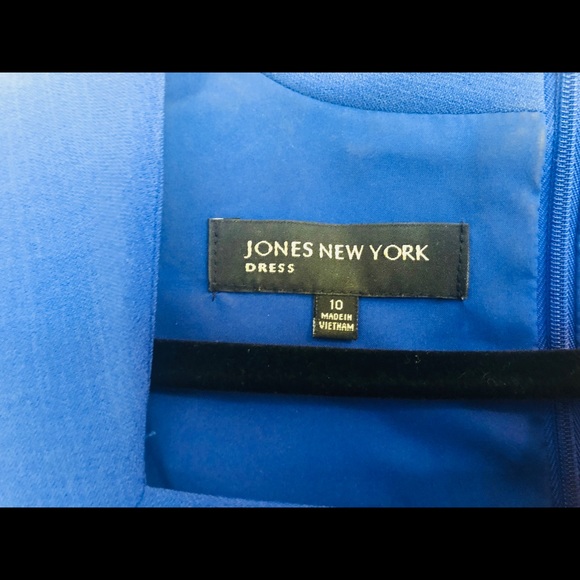 Flattering Finesse - Picture 2 of 6